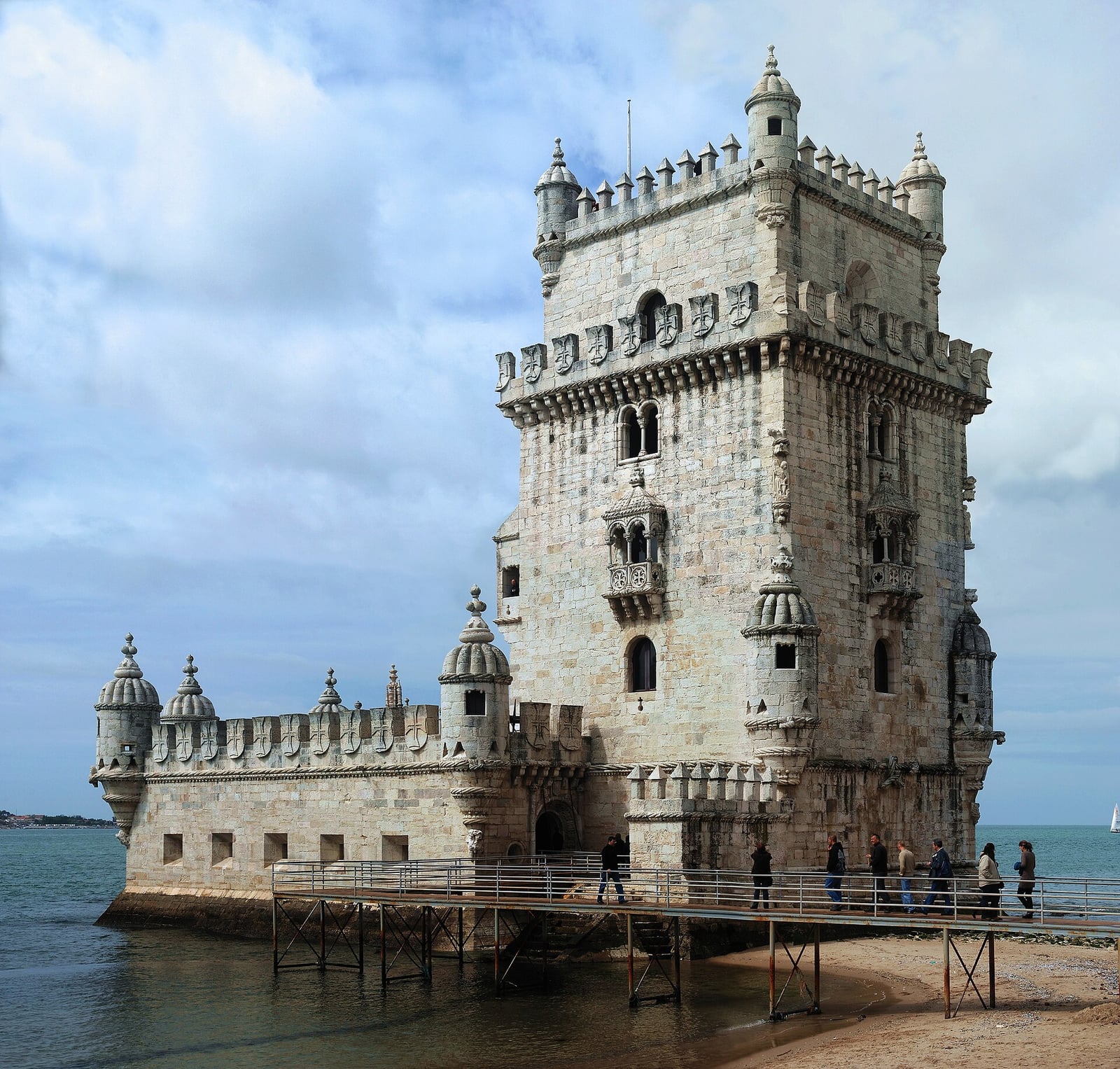 Portugal holiday packages from Dubai